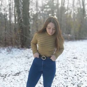 Meet your Posher, Ava